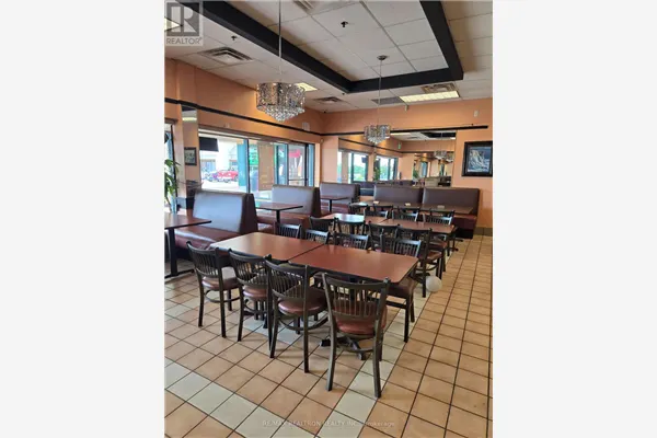 8 - 475 WESTNEY ROAD