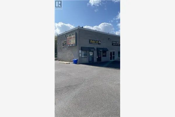 4&5 - 8 MIDTOWN DRIVE