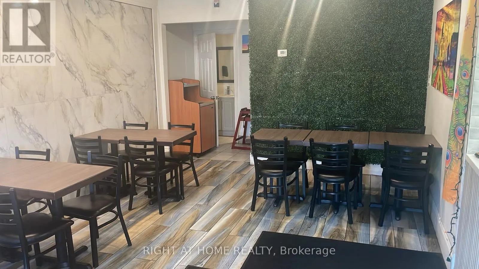 4&5 - 8 MIDTOWN DRIVE
