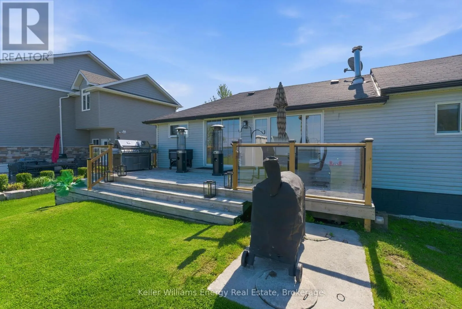 67 EDGEWOOD CRESCENT