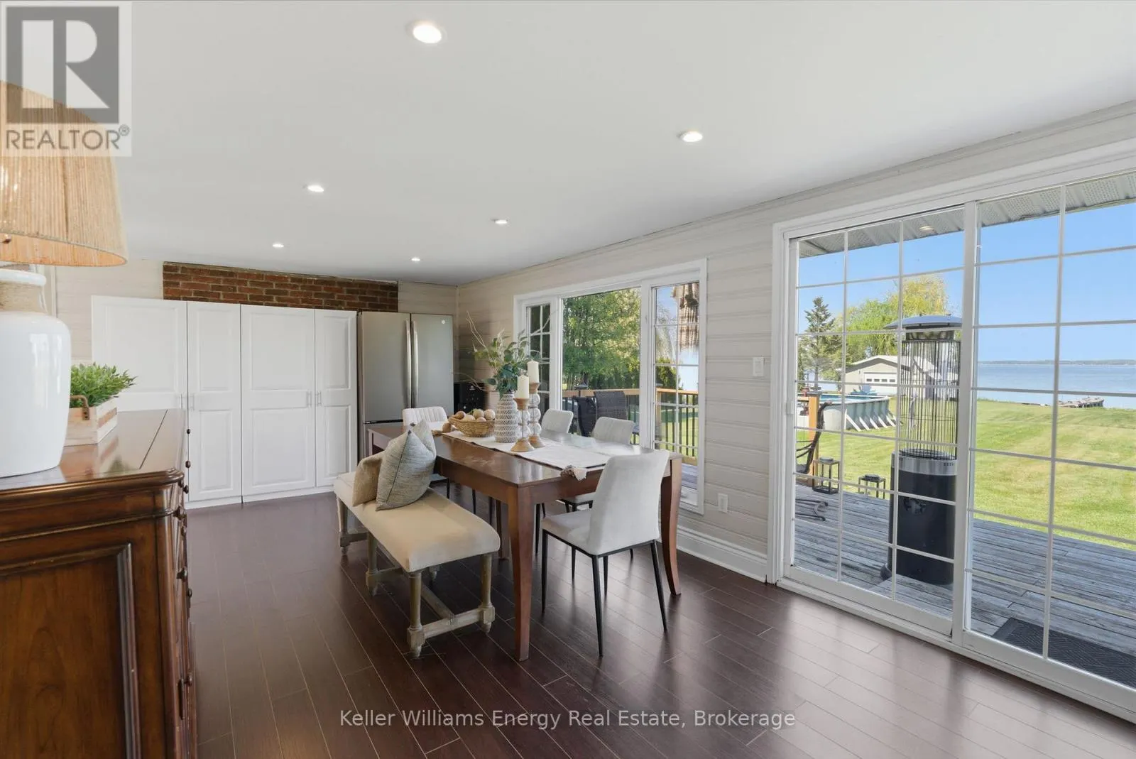 67 EDGEWOOD CRESCENT