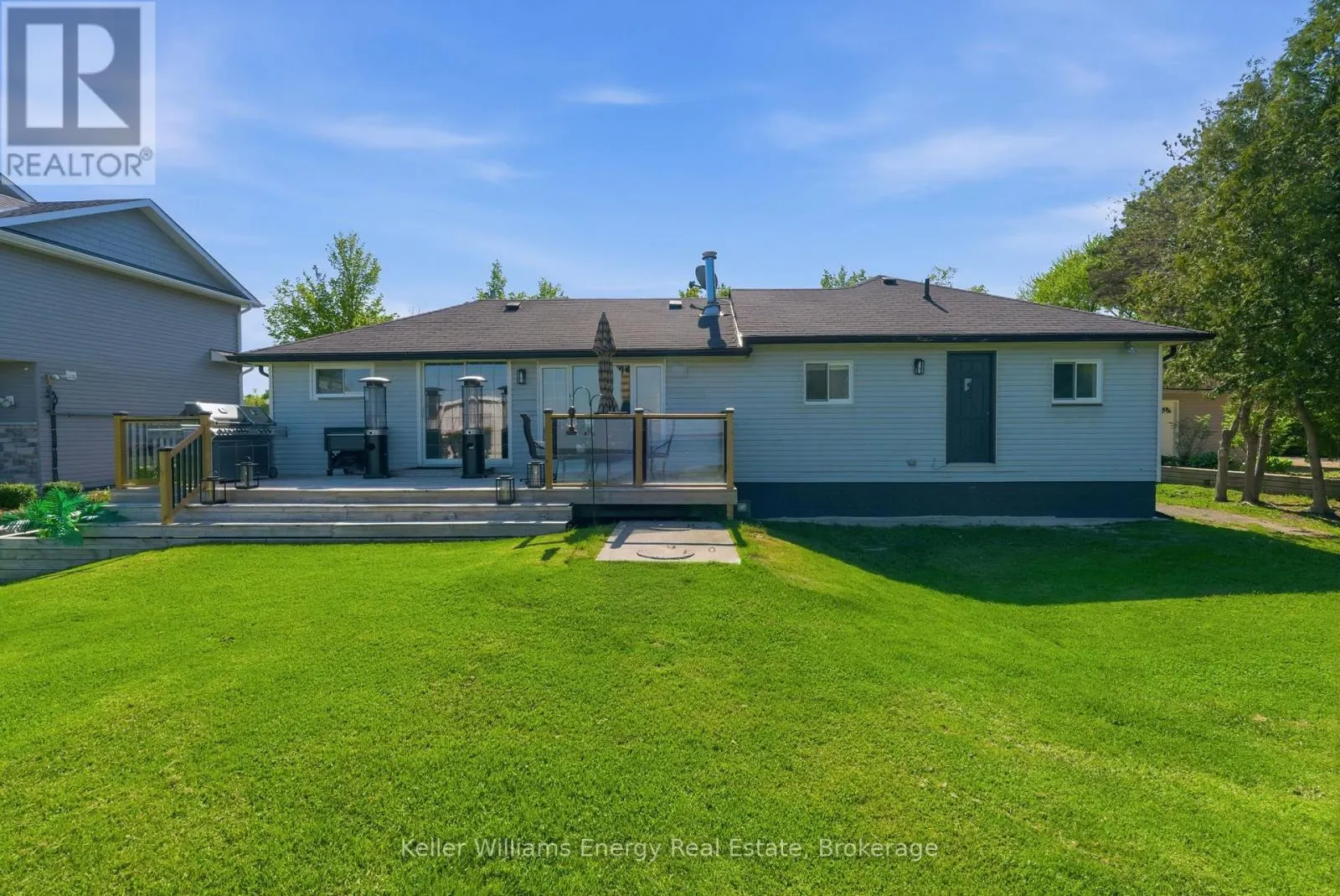 67 EDGEWOOD CRESCENT