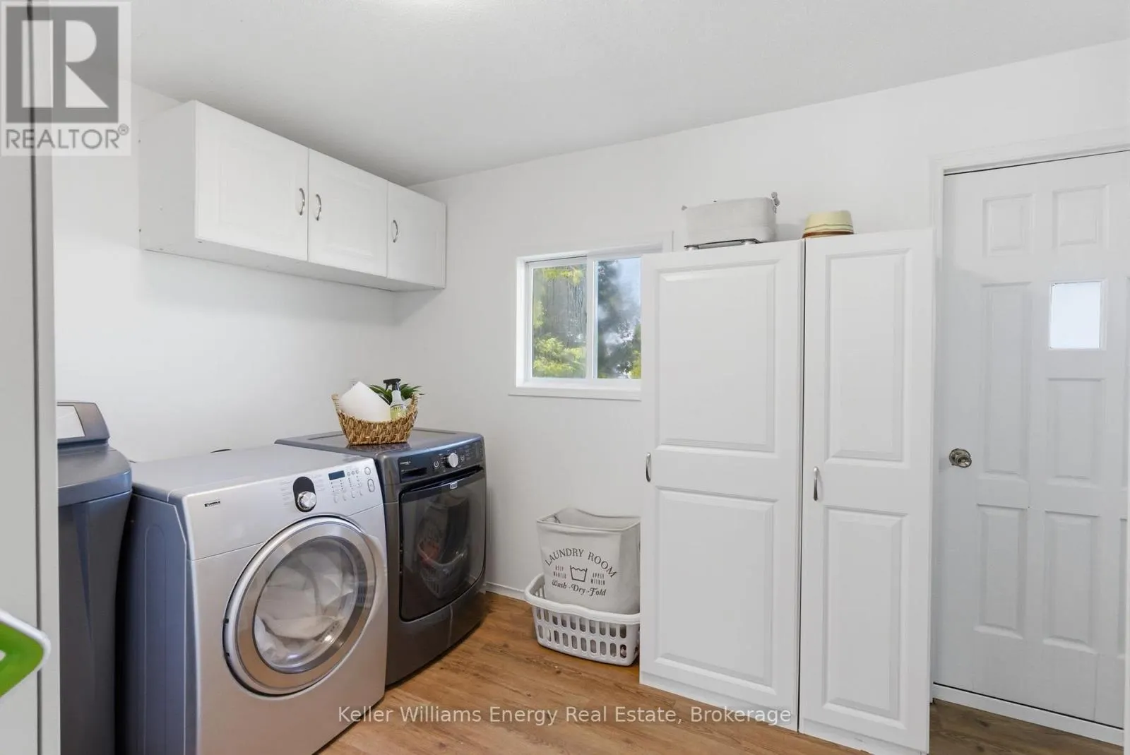 67 EDGEWOOD CRESCENT