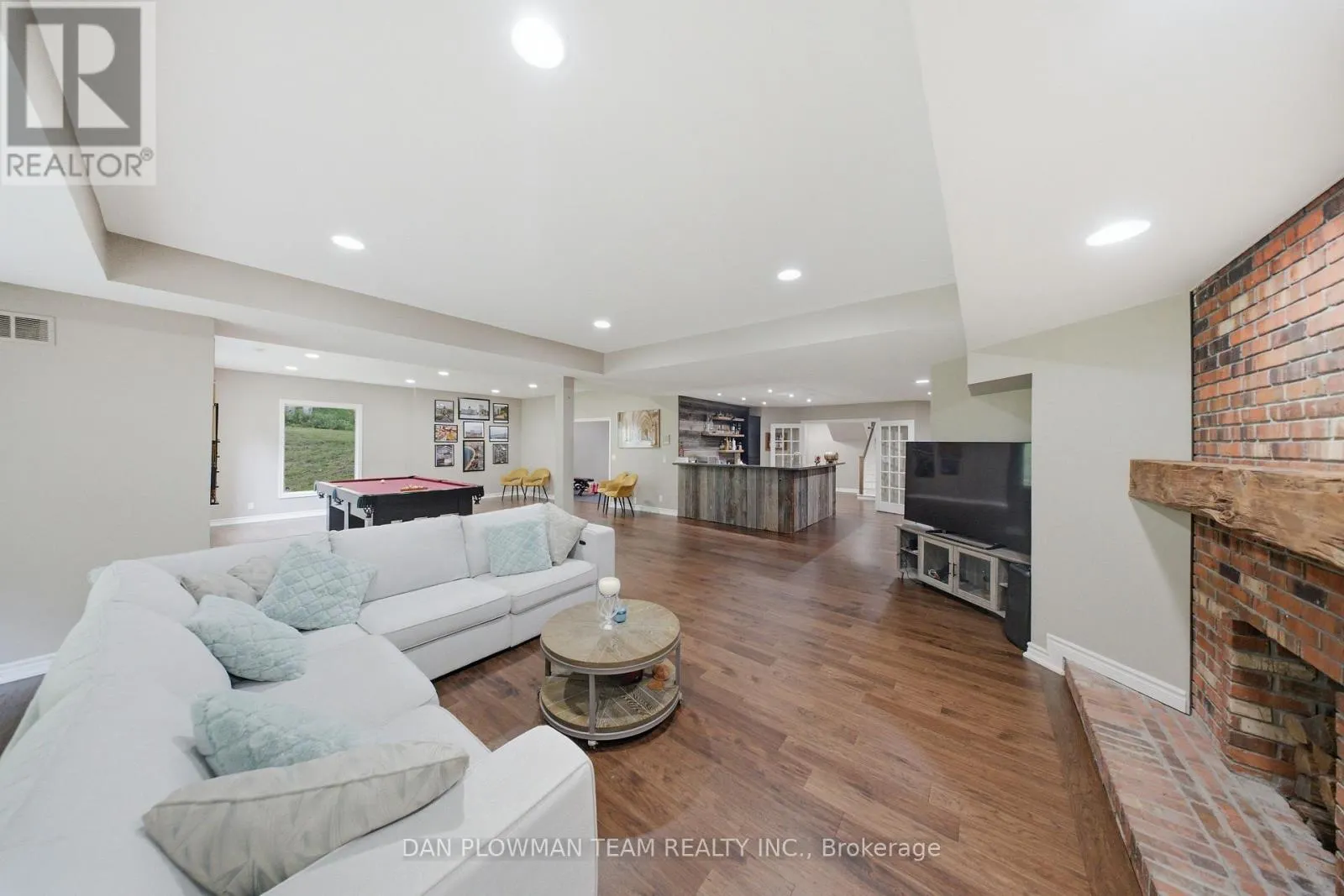 64 WOODBRIDGE CIRCLE