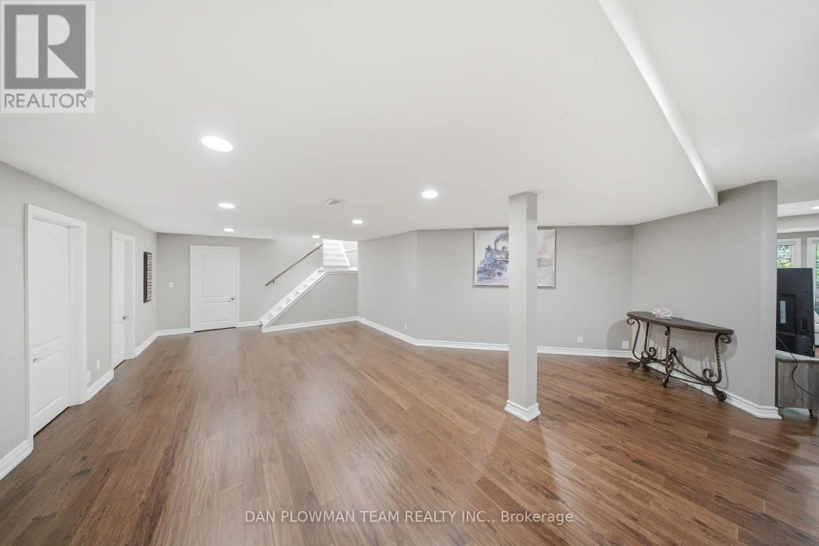 64 WOODBRIDGE CIRCLE