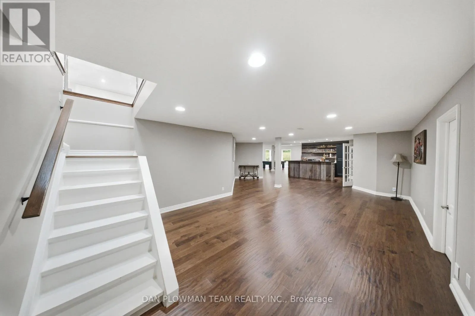 64 WOODBRIDGE CIRCLE