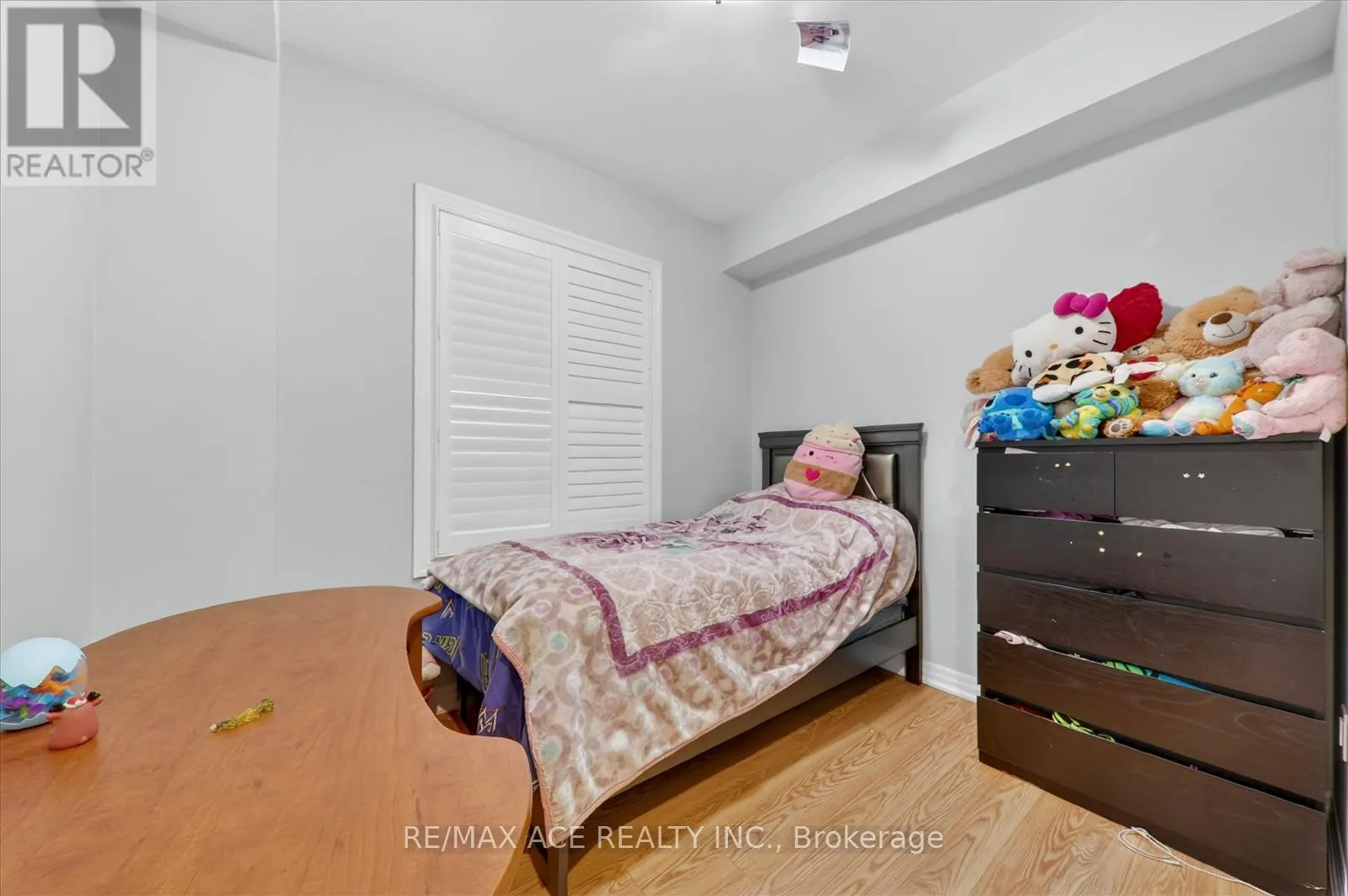 218 FLOOD AVENUE