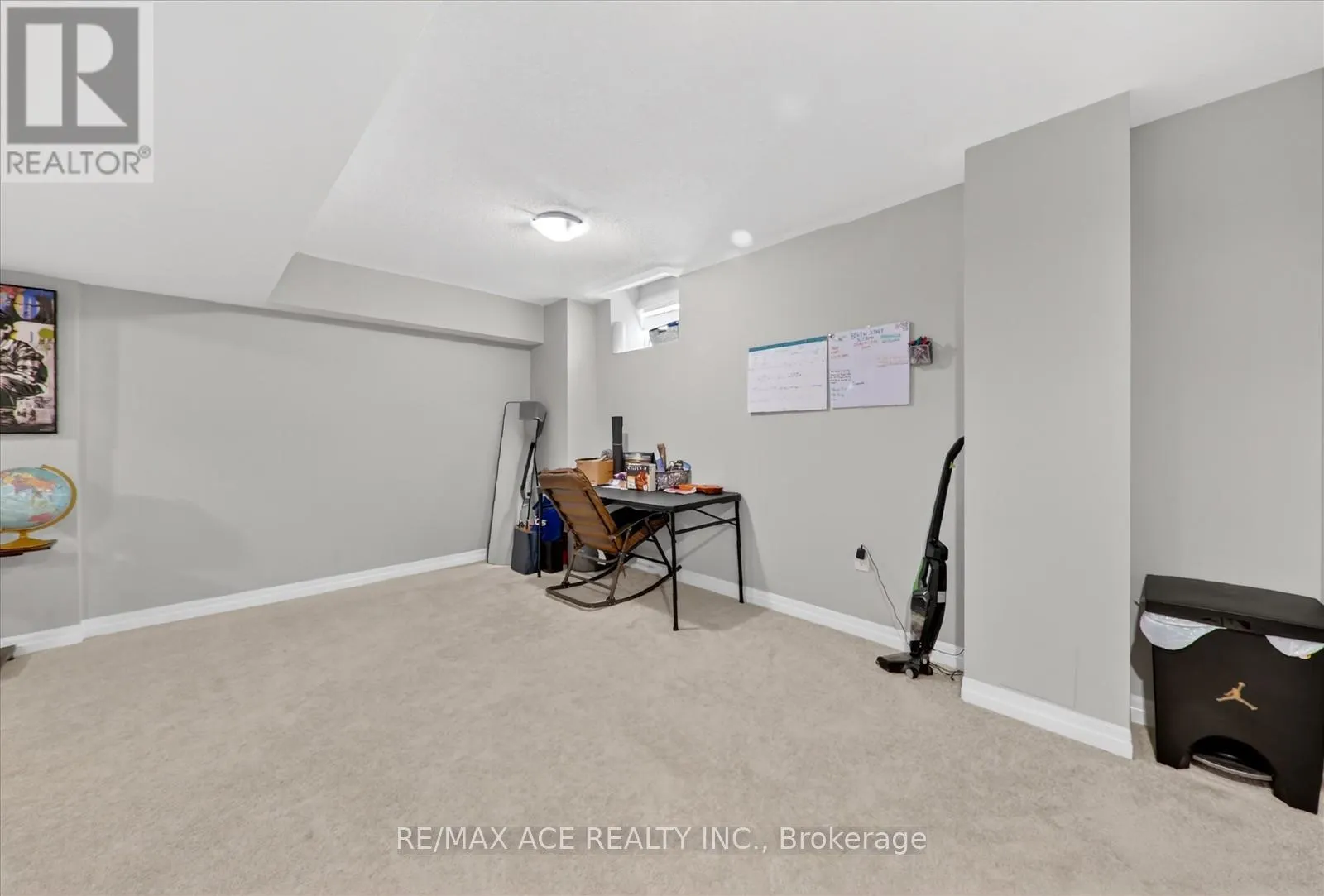 218 FLOOD AVENUE
