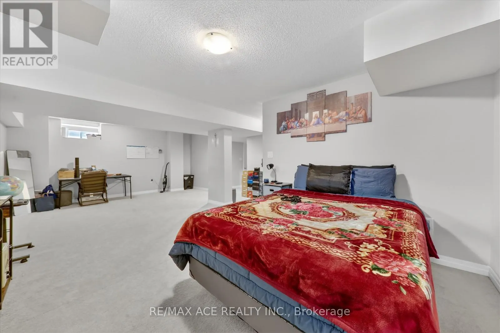 218 FLOOD AVENUE