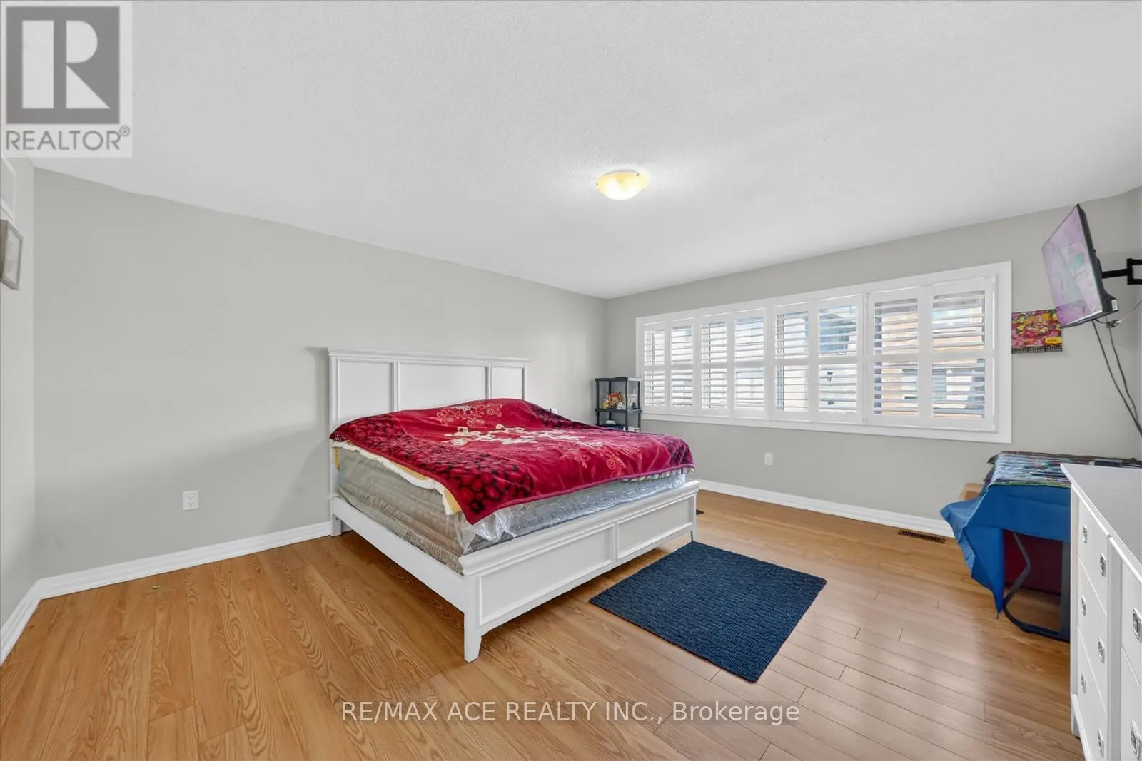 218 FLOOD AVENUE