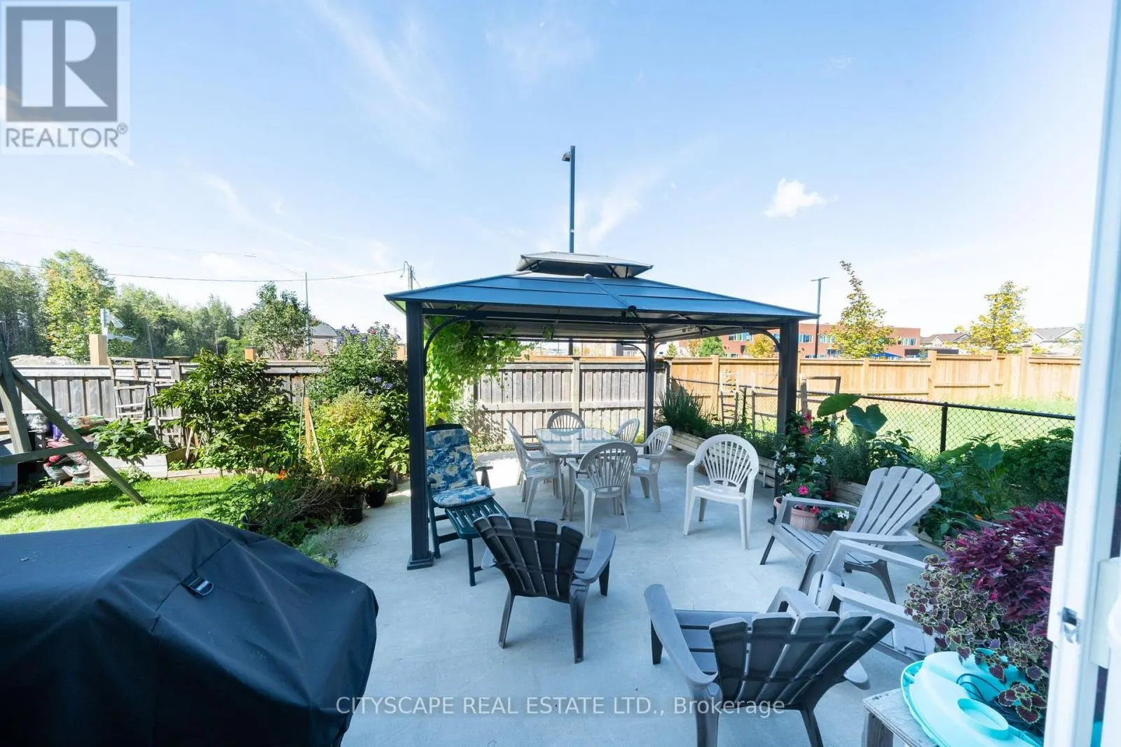 250 CROMBIE STREET