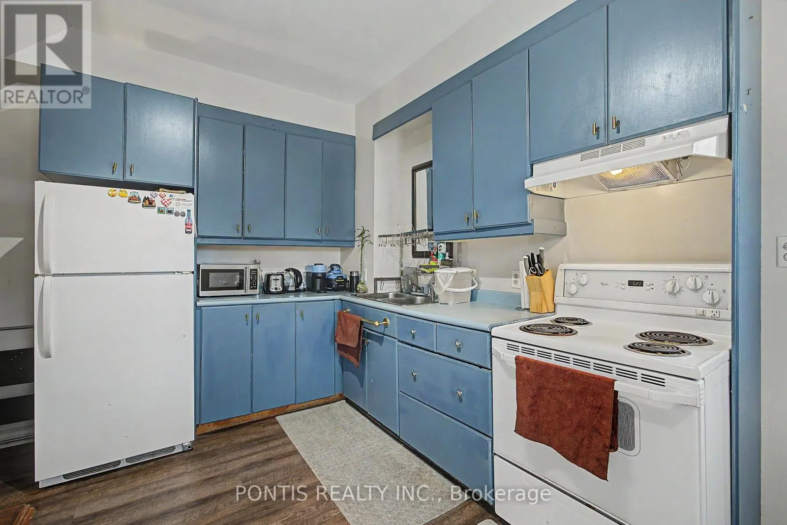 2 LIBERTY STREET S
