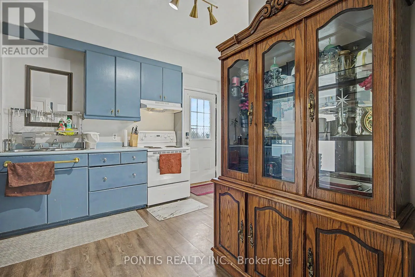 2 LIBERTY STREET S