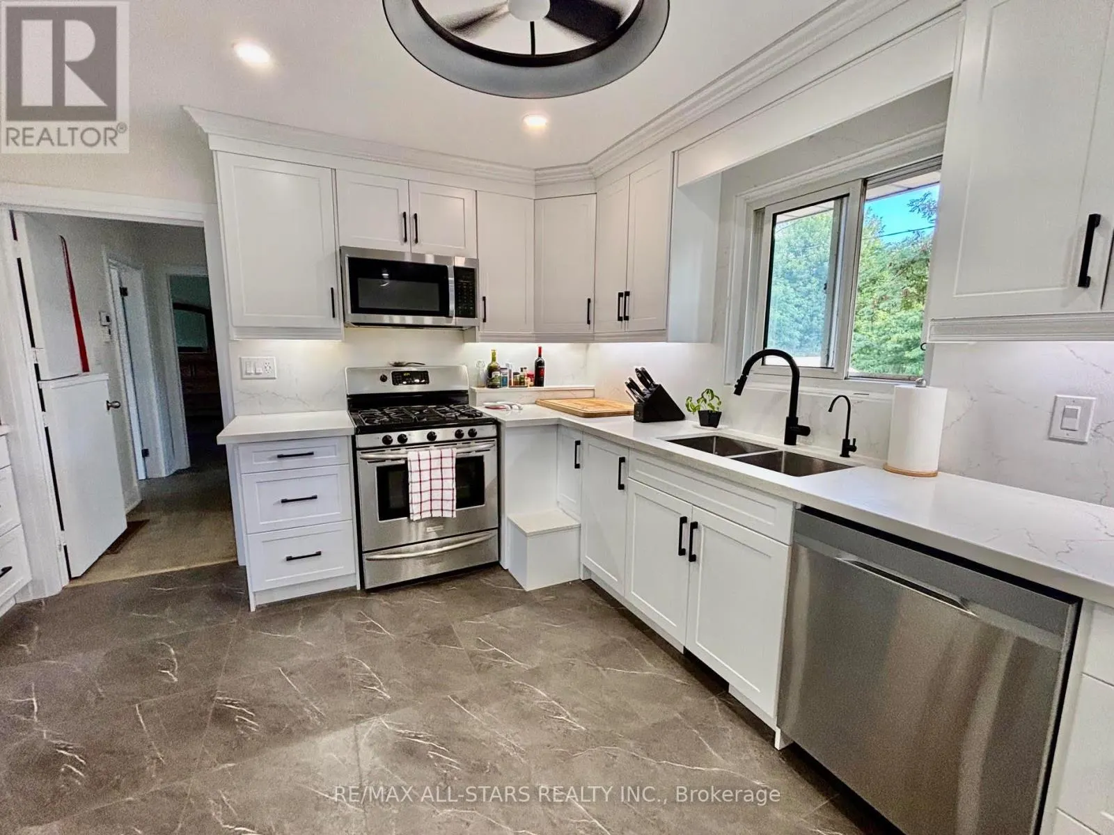 4331 MALCOLM ROAD