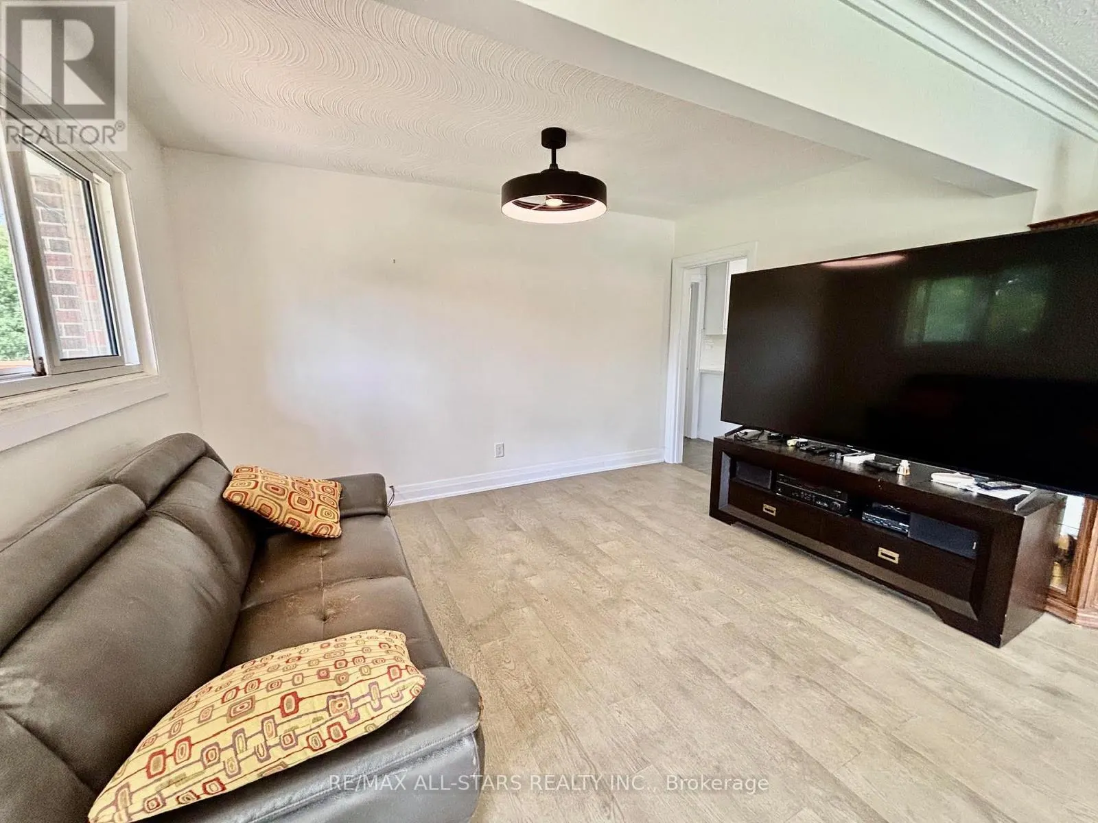 4331 MALCOLM ROAD