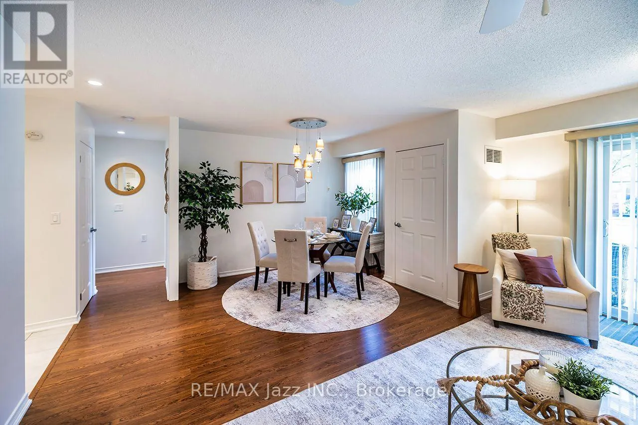 102 - 61 CLARINGTON BOULEVARD #102