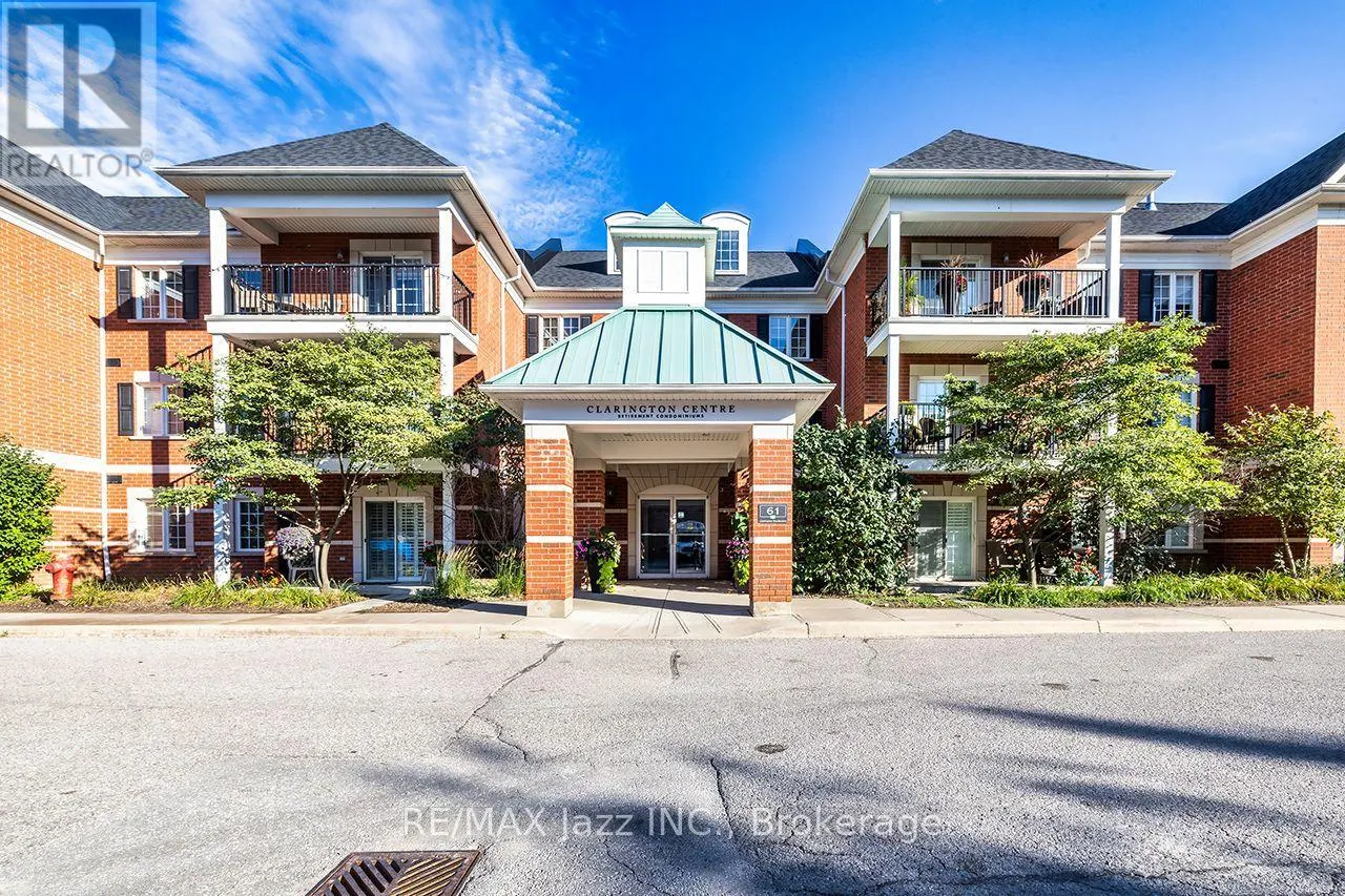 102 - 61 CLARINGTON BOULEVARD #102