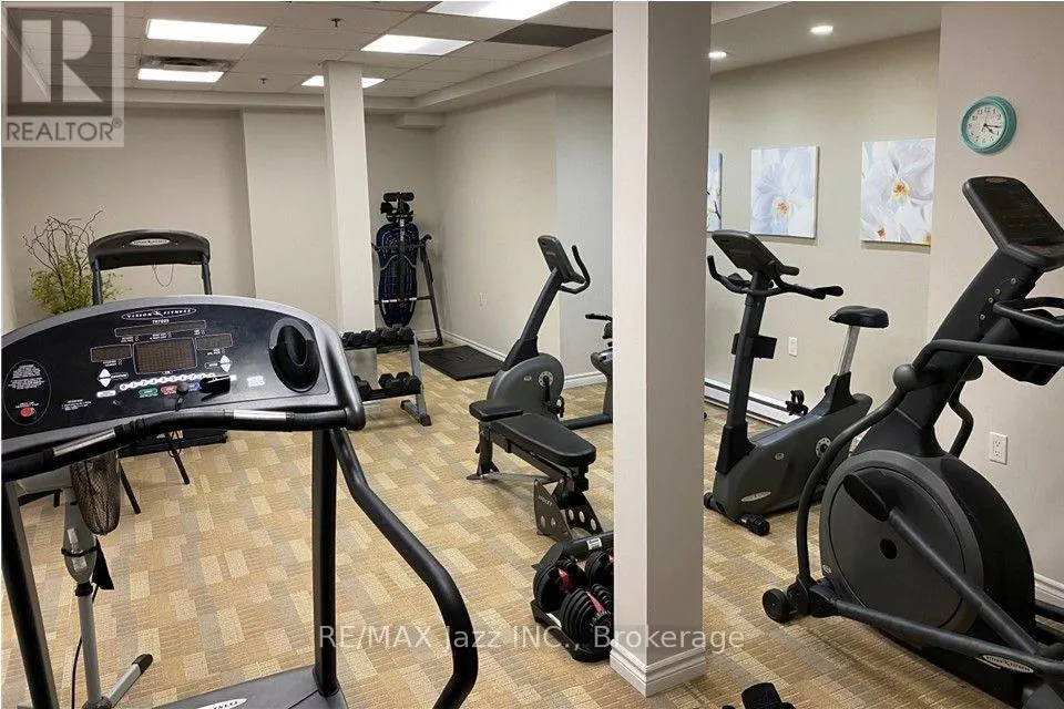 102 - 61 CLARINGTON BOULEVARD #102
