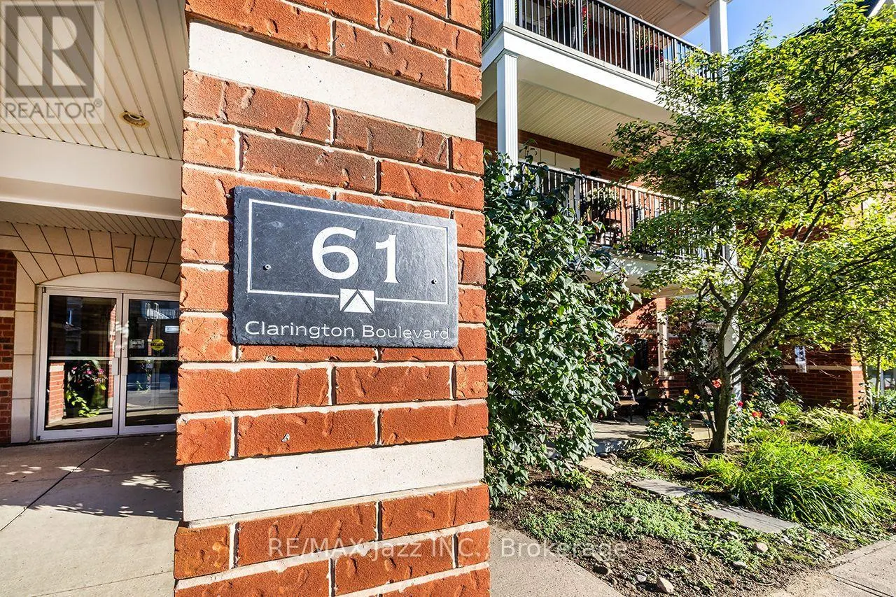 102 - 61 CLARINGTON BOULEVARD #102