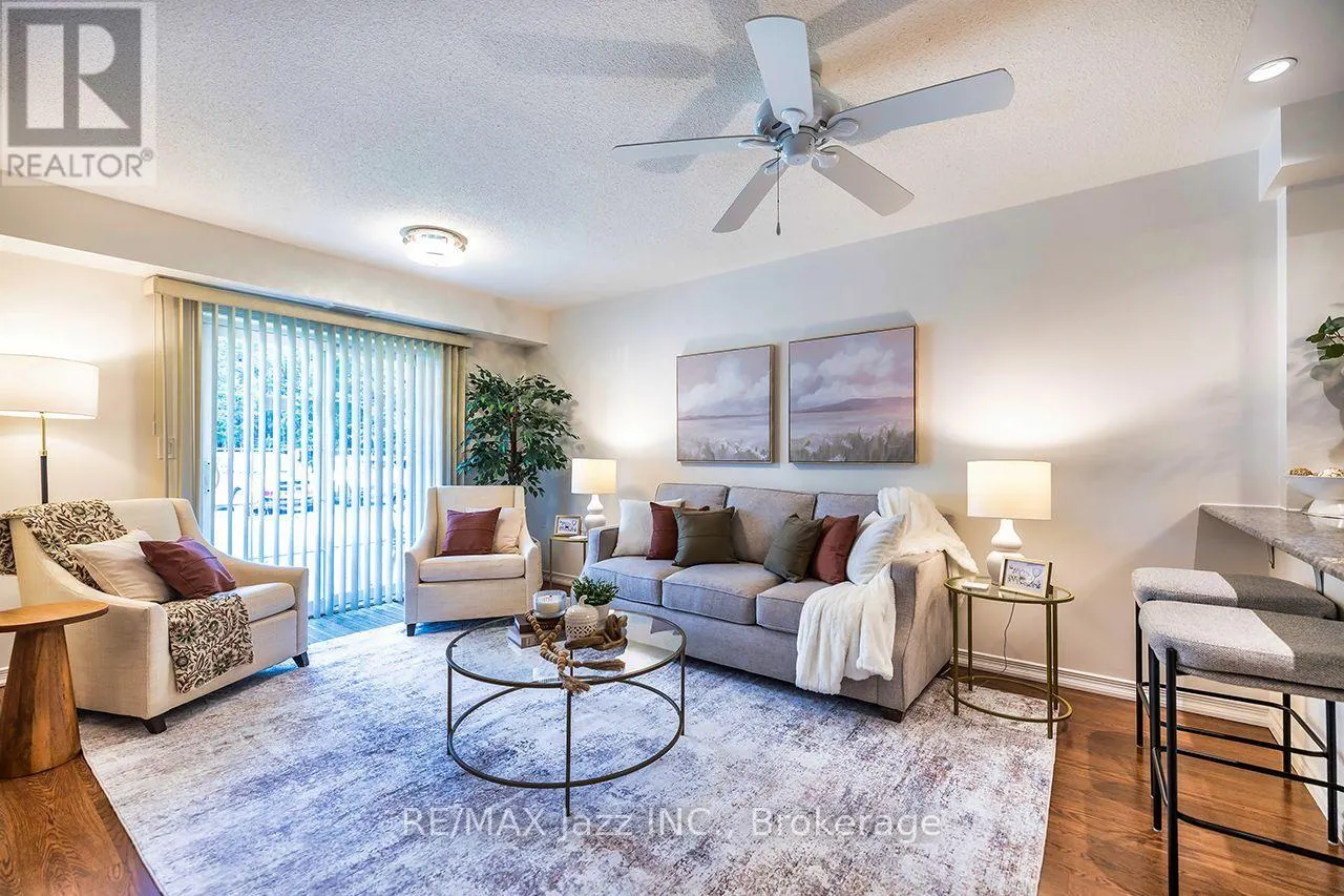102 - 61 CLARINGTON BOULEVARD #102