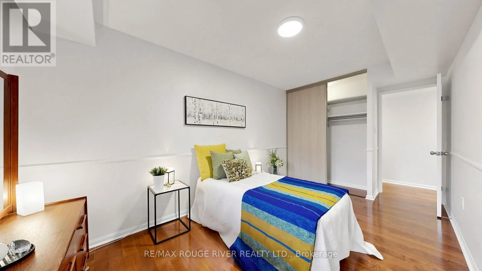 206 - 757 VICTORIA PARK AVENUE