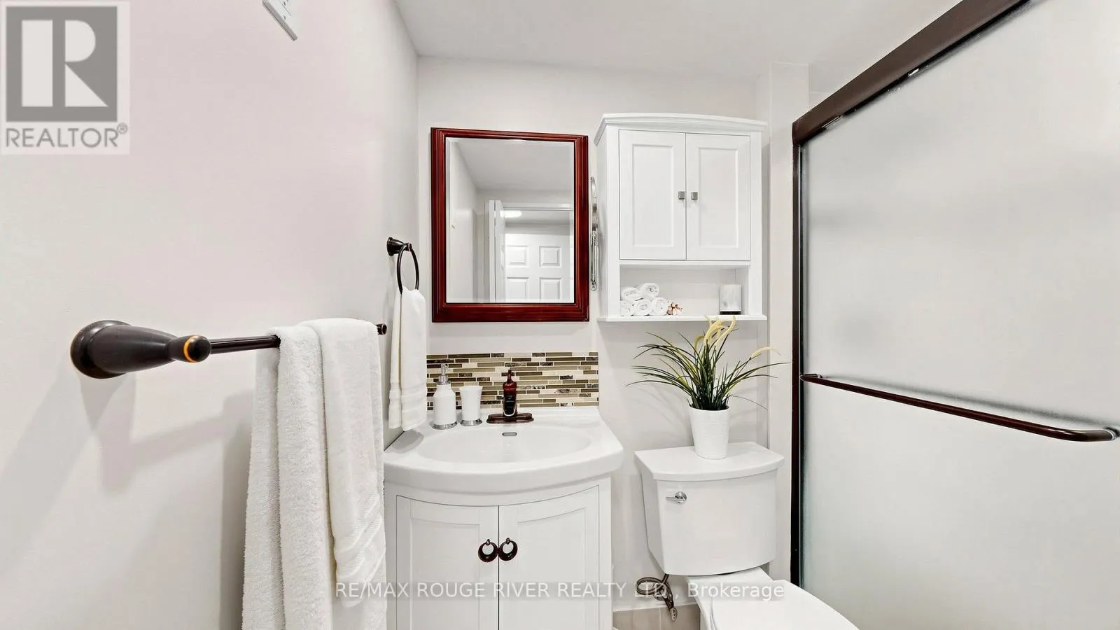 206 - 757 VICTORIA PARK AVENUE