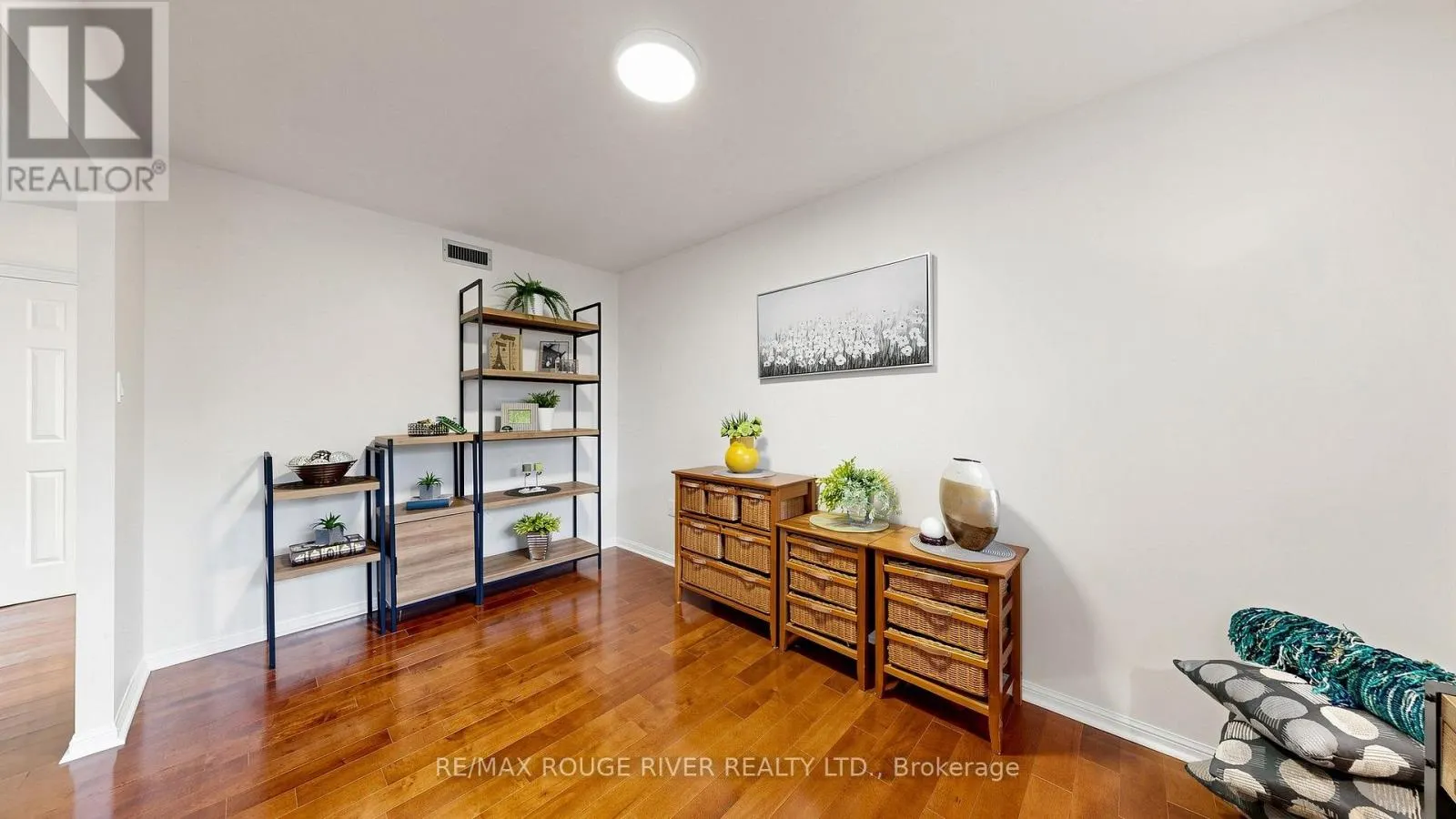 206 - 757 VICTORIA PARK AVENUE