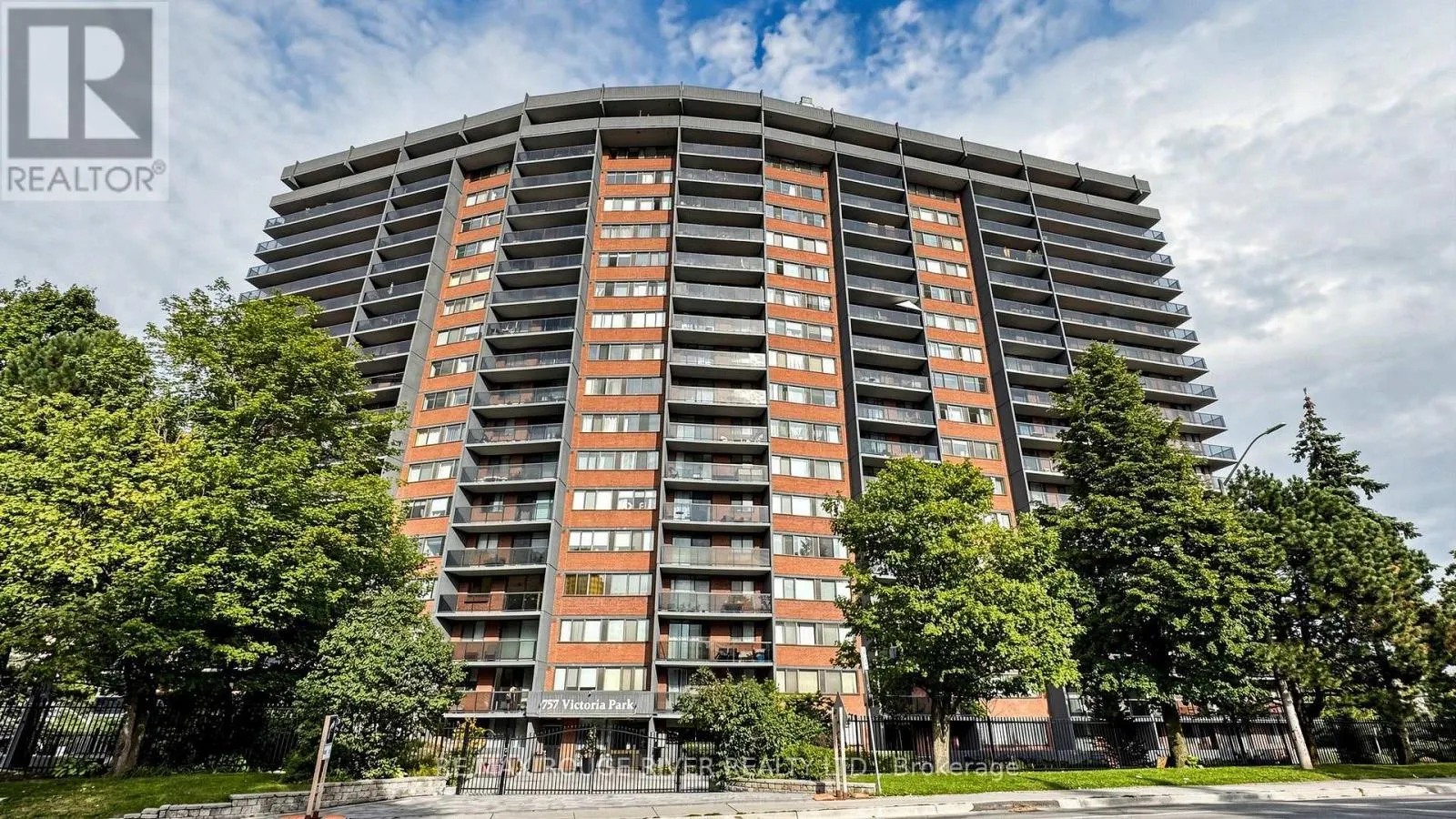 206 - 757 VICTORIA PARK AVENUE