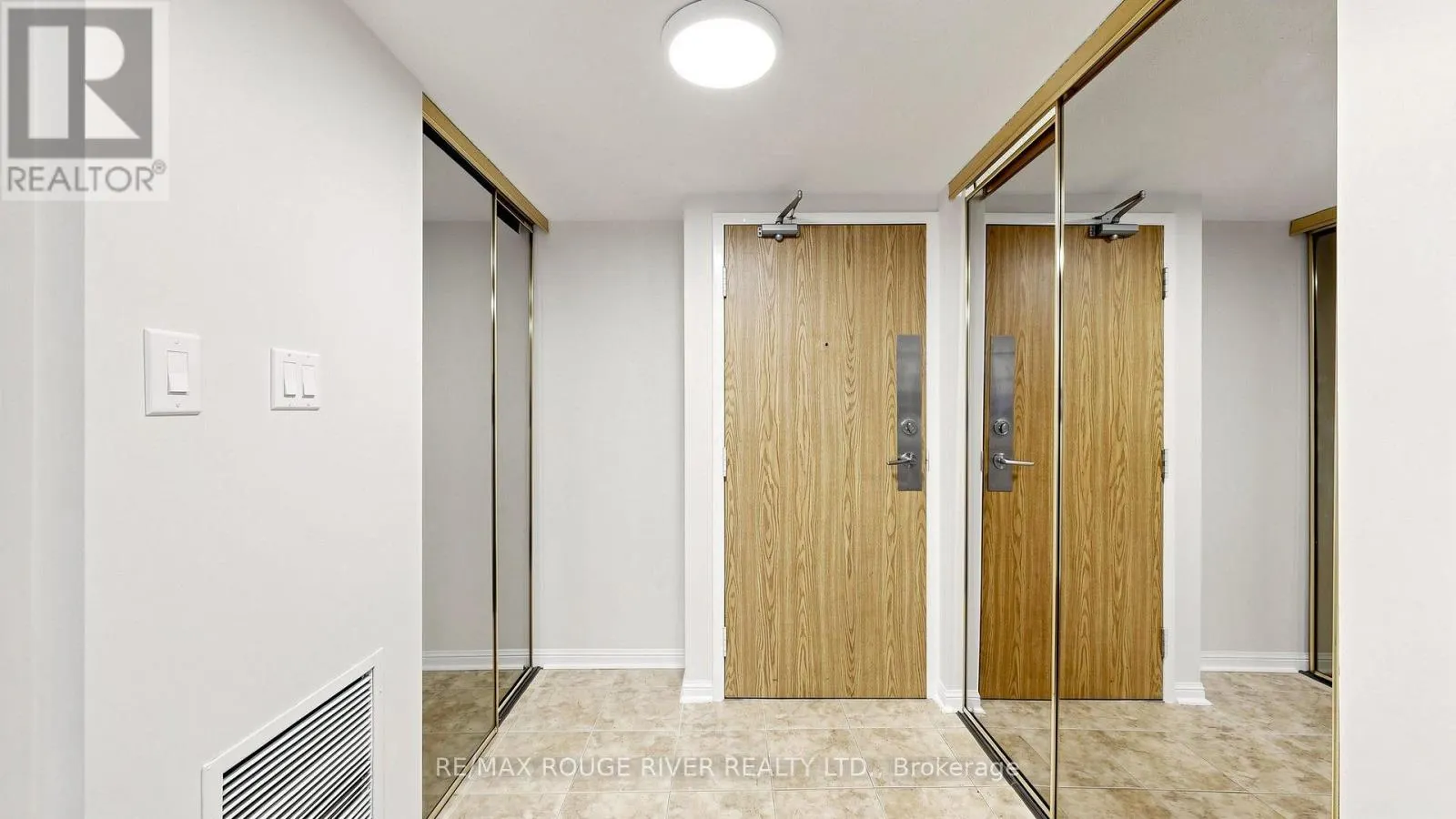 206 - 757 VICTORIA PARK AVENUE