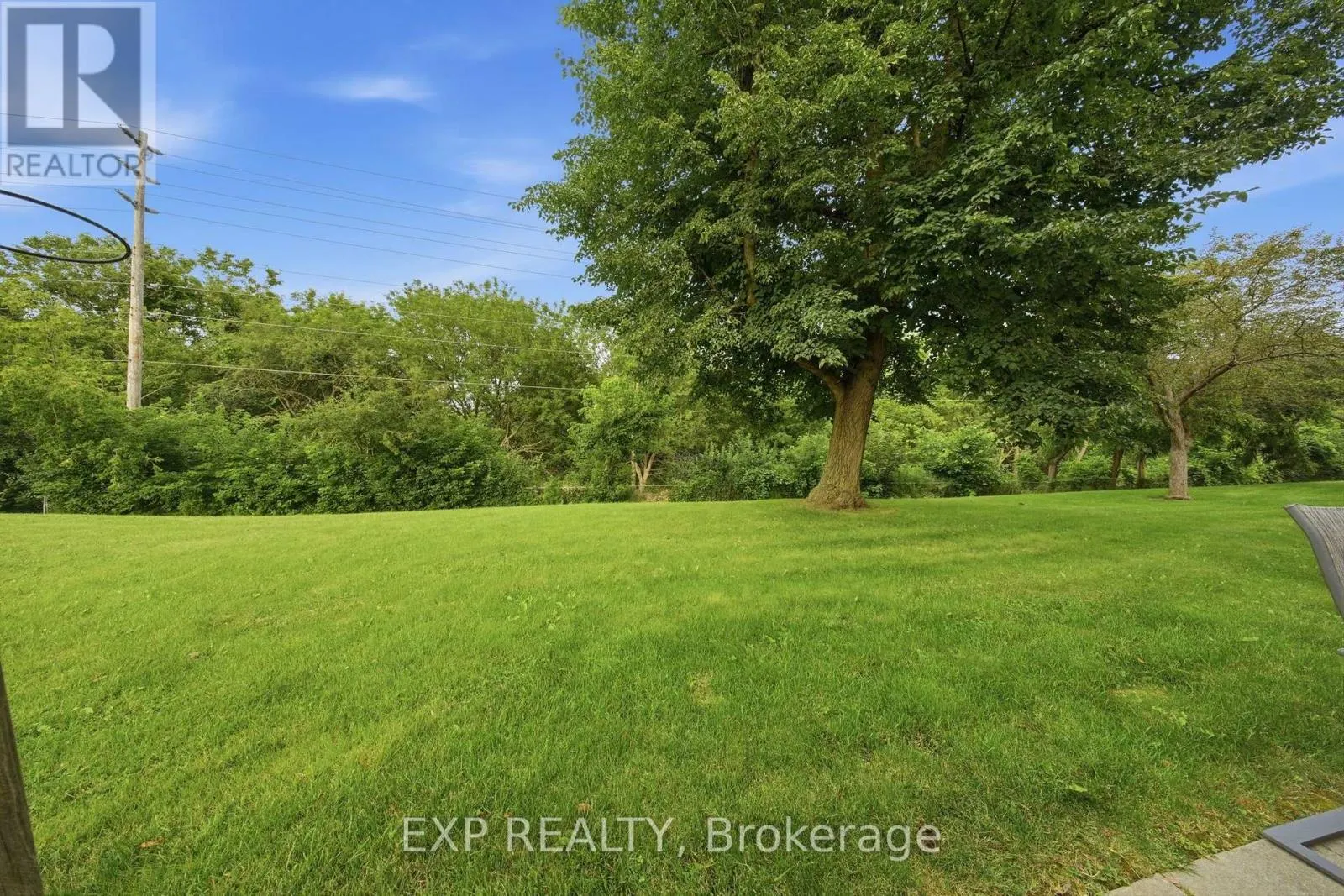 64 PARKLANE CIRCLE