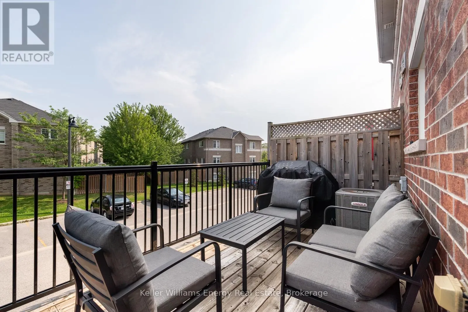 16 STREATHERN WAY