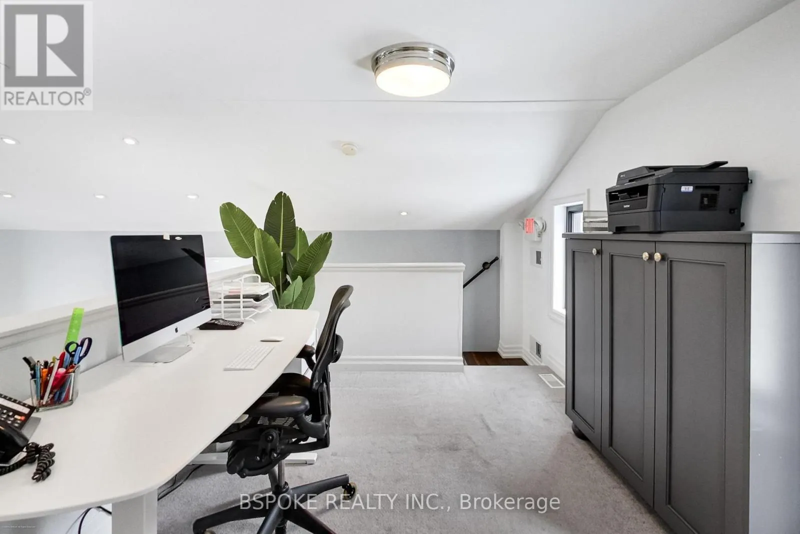 578 KINGSTON ROAD W