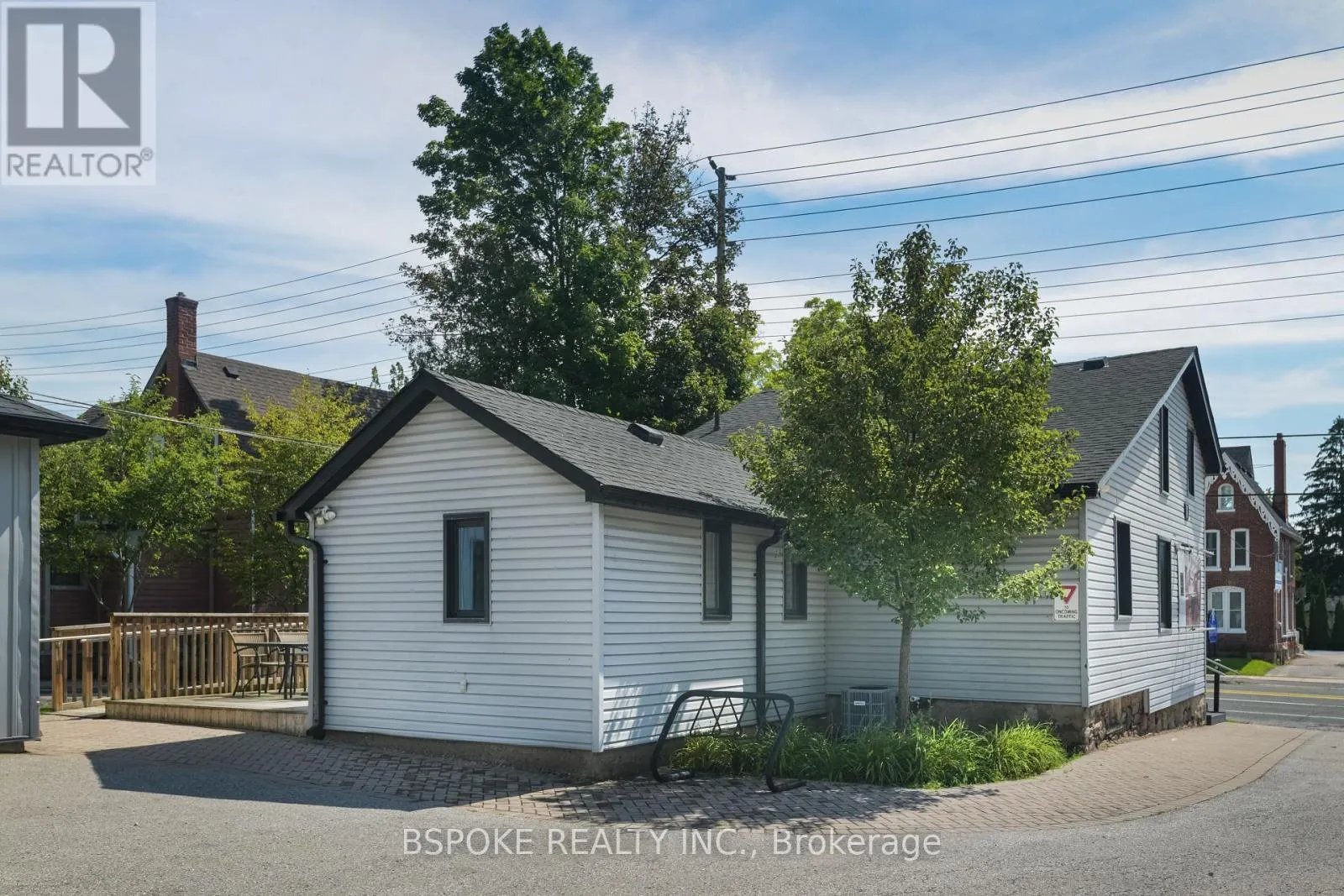 578 KINGSTON ROAD W