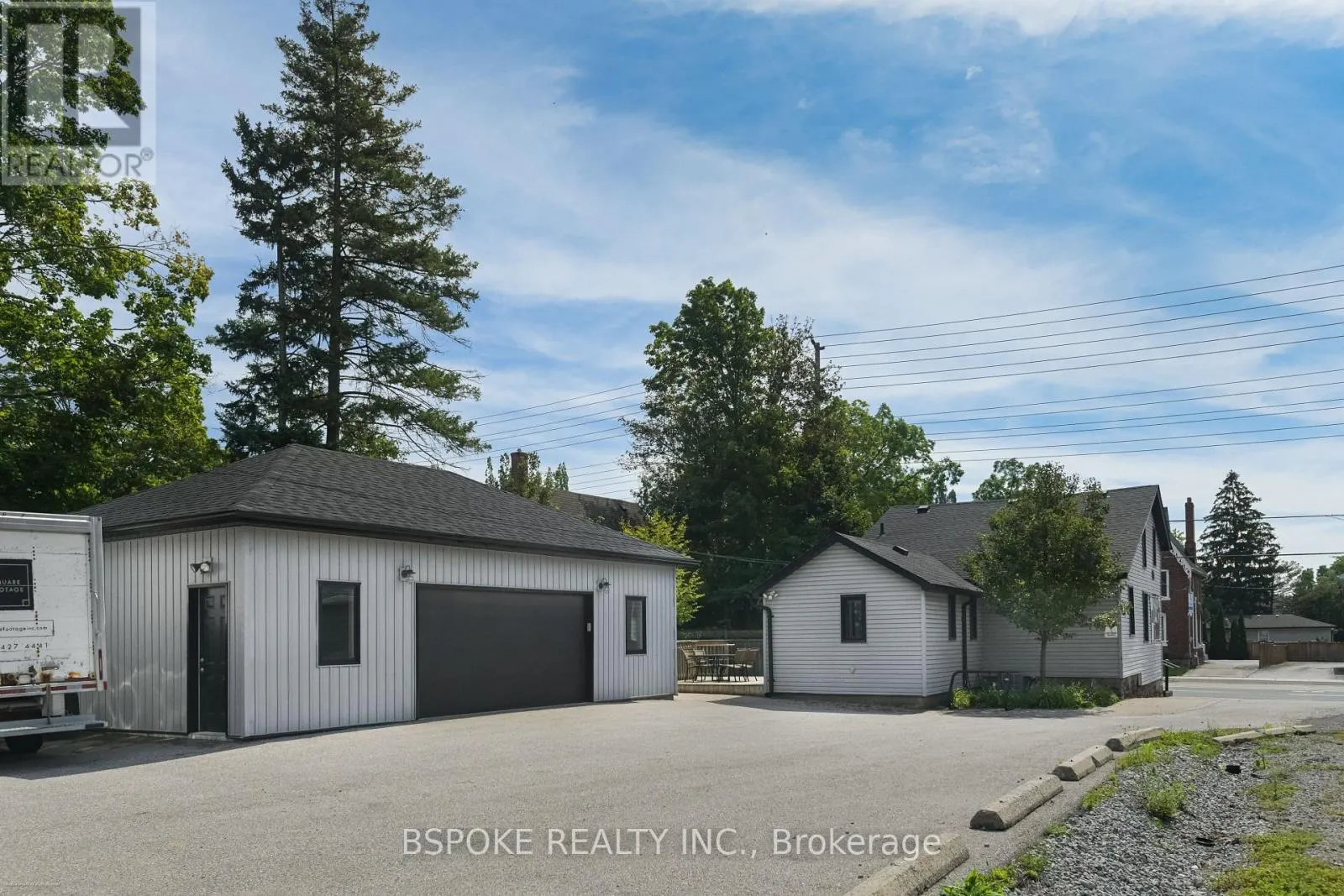 578 KINGSTON ROAD W