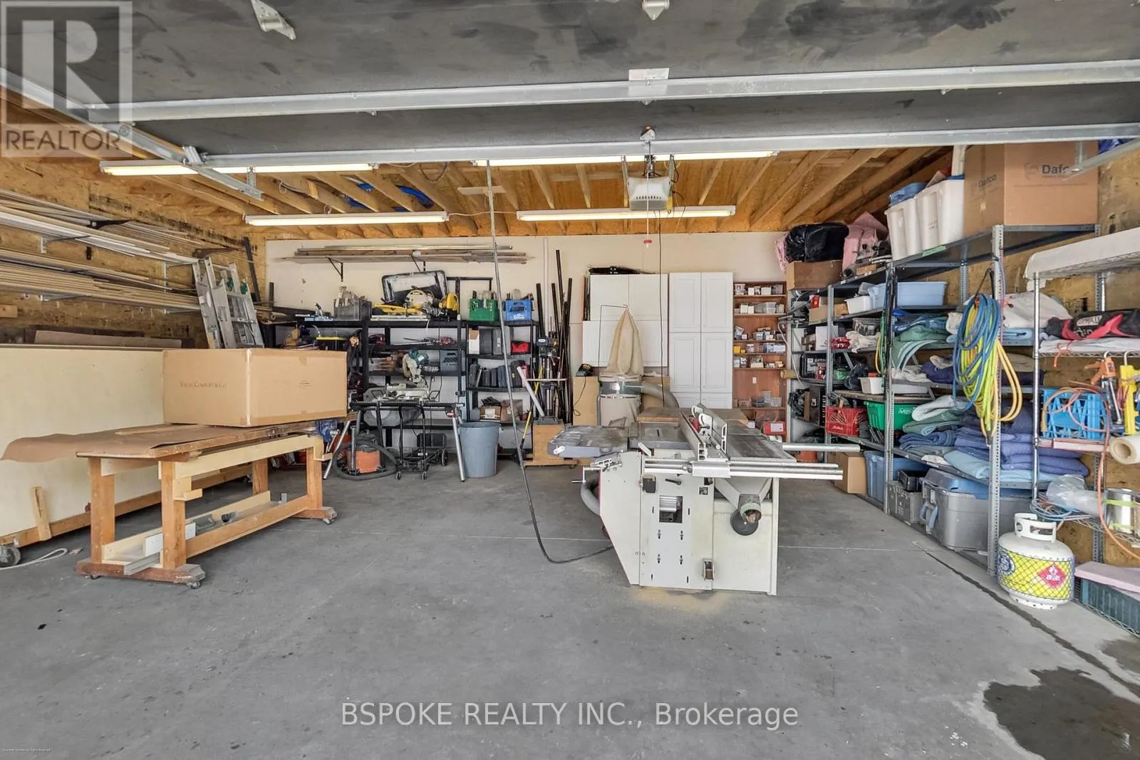 578 KINGSTON ROAD W