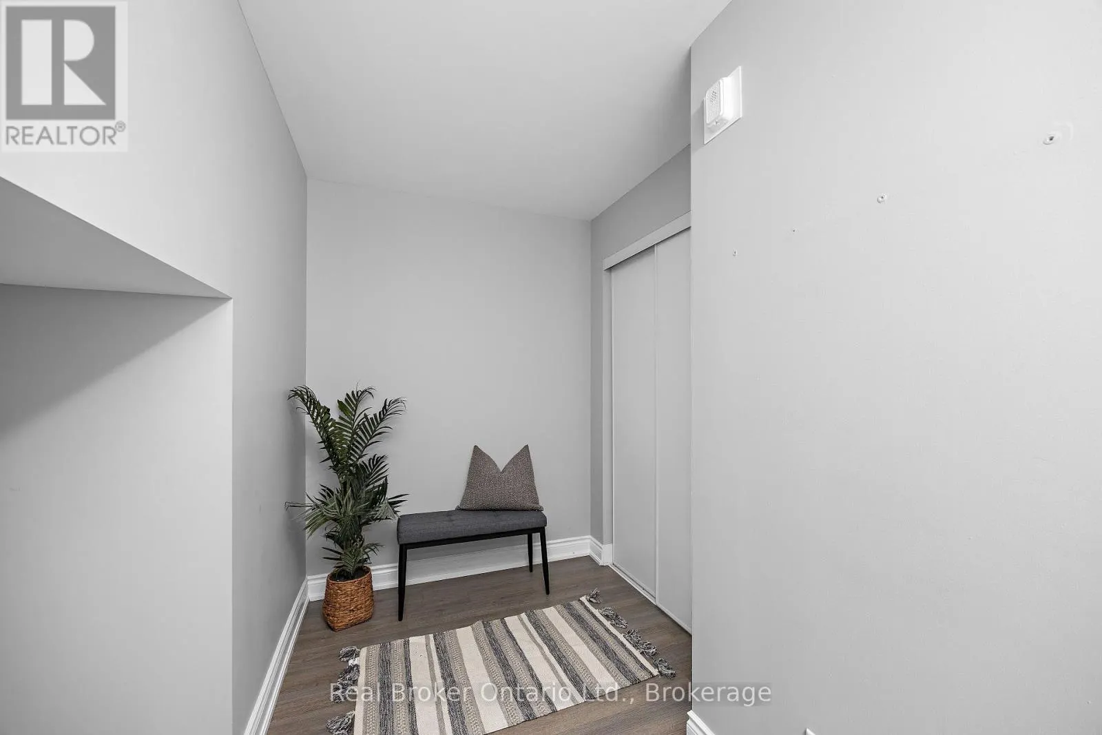 216 - 21 BROOKHOUSE DRIVE #216