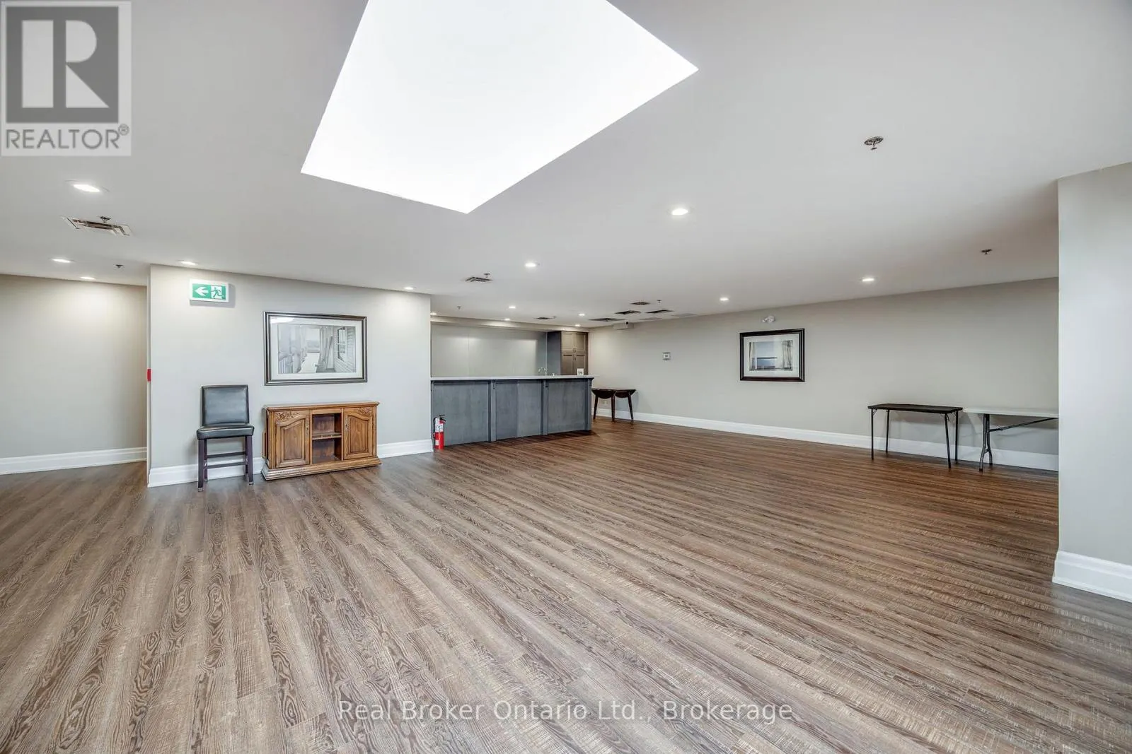 216 - 21 BROOKHOUSE DRIVE #216