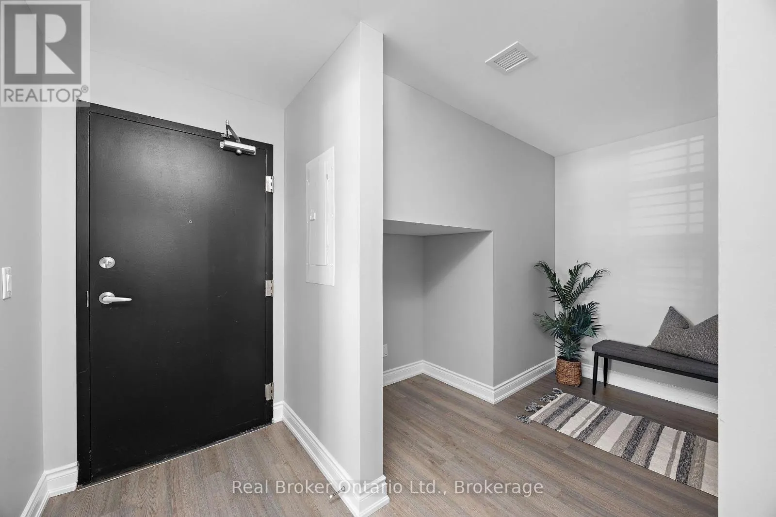 216 - 21 BROOKHOUSE DRIVE #216