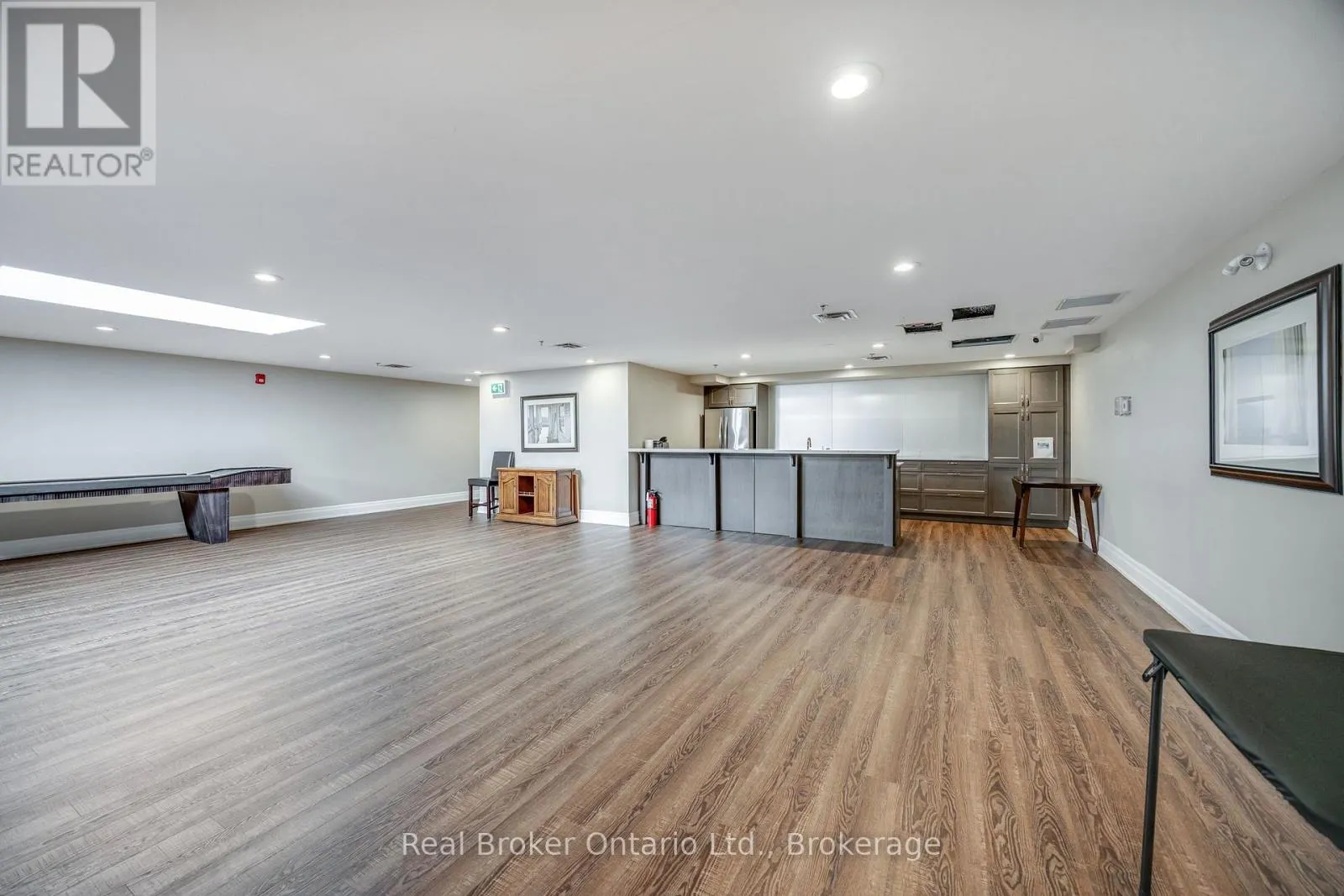 216 - 21 BROOKHOUSE DRIVE #216