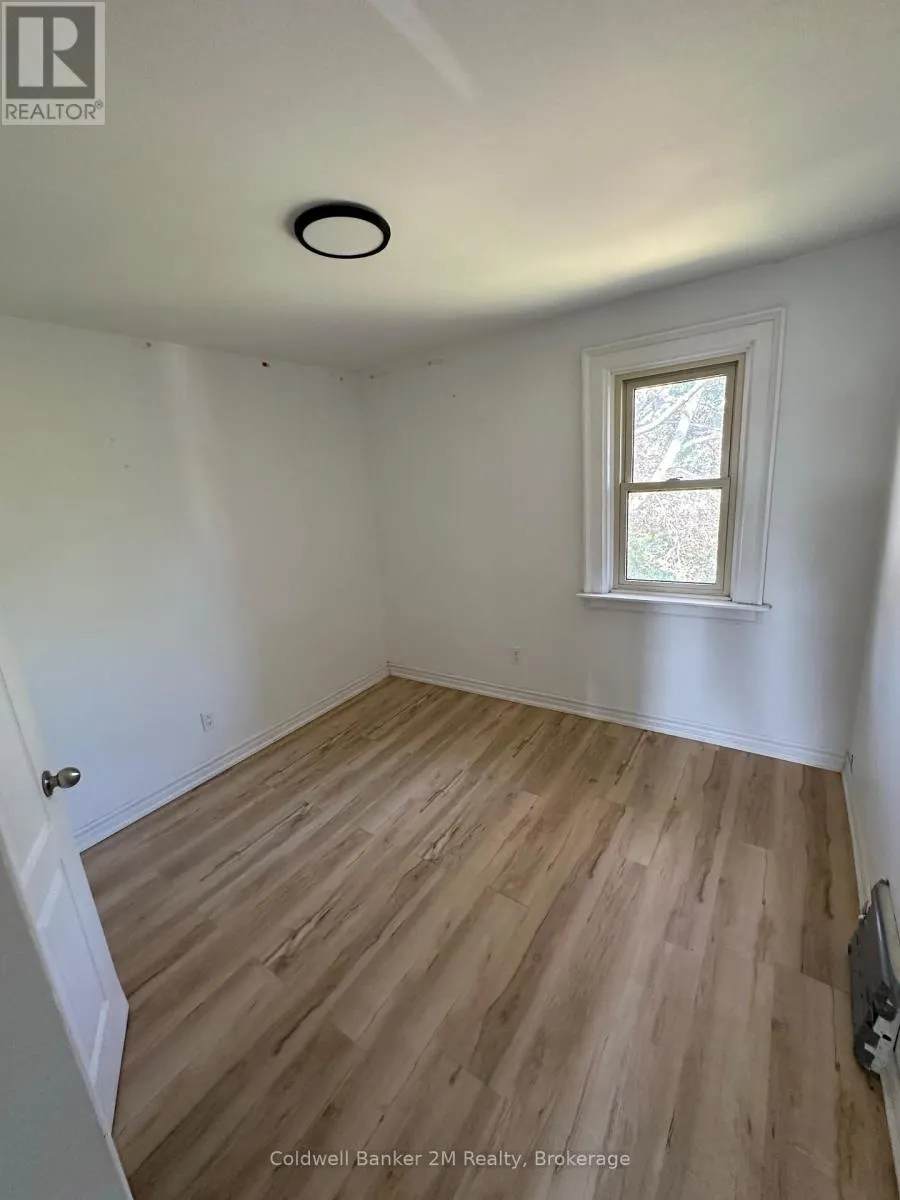 386 PINE AVENUE