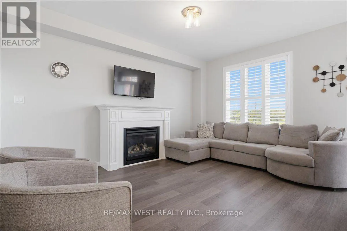 29 STOCKELL CRESCENT