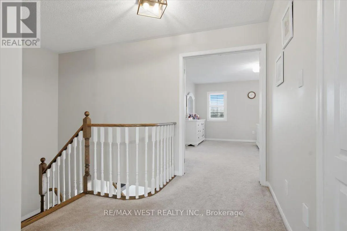 29 STOCKELL CRESCENT