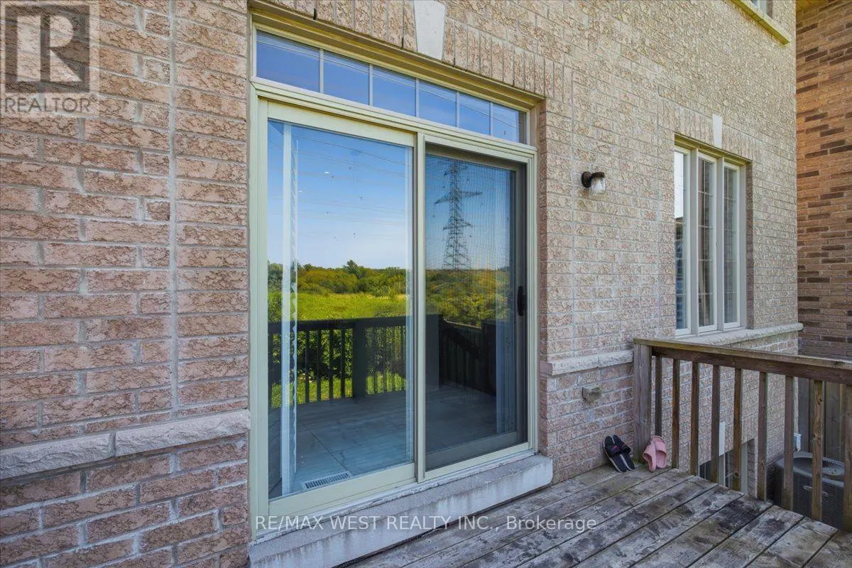 29 STOCKELL CRESCENT