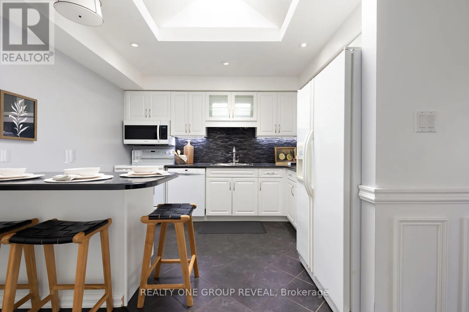 6 MCFEETERS CRESCENT