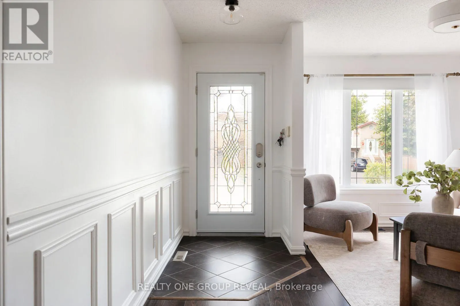 6 MCFEETERS CRESCENT