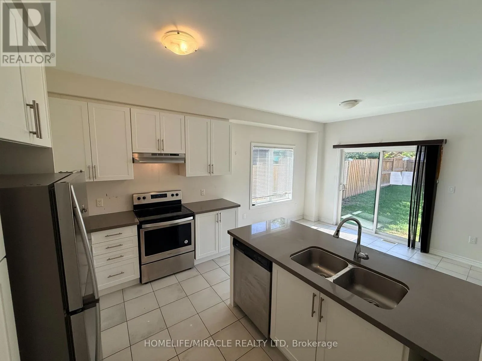 166 CROMBIE STREET