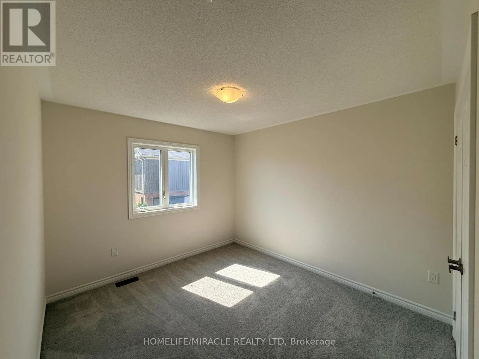 166 CROMBIE STREET