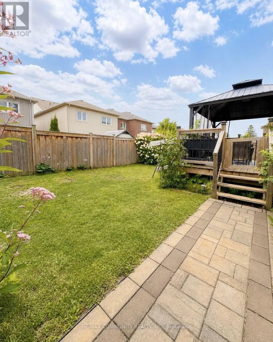 23 HOLYROD DRIVE