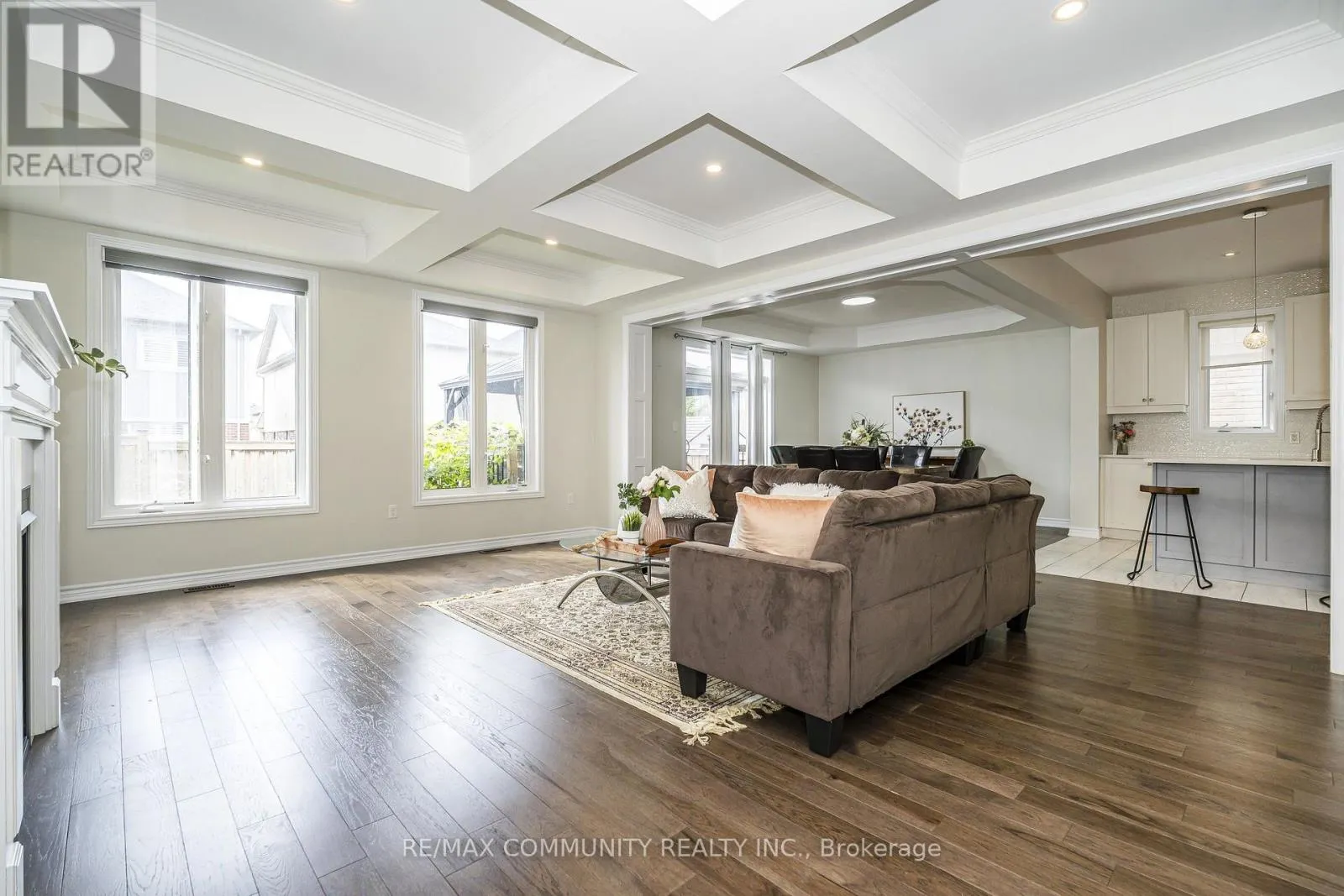 23 HOLYROD DRIVE