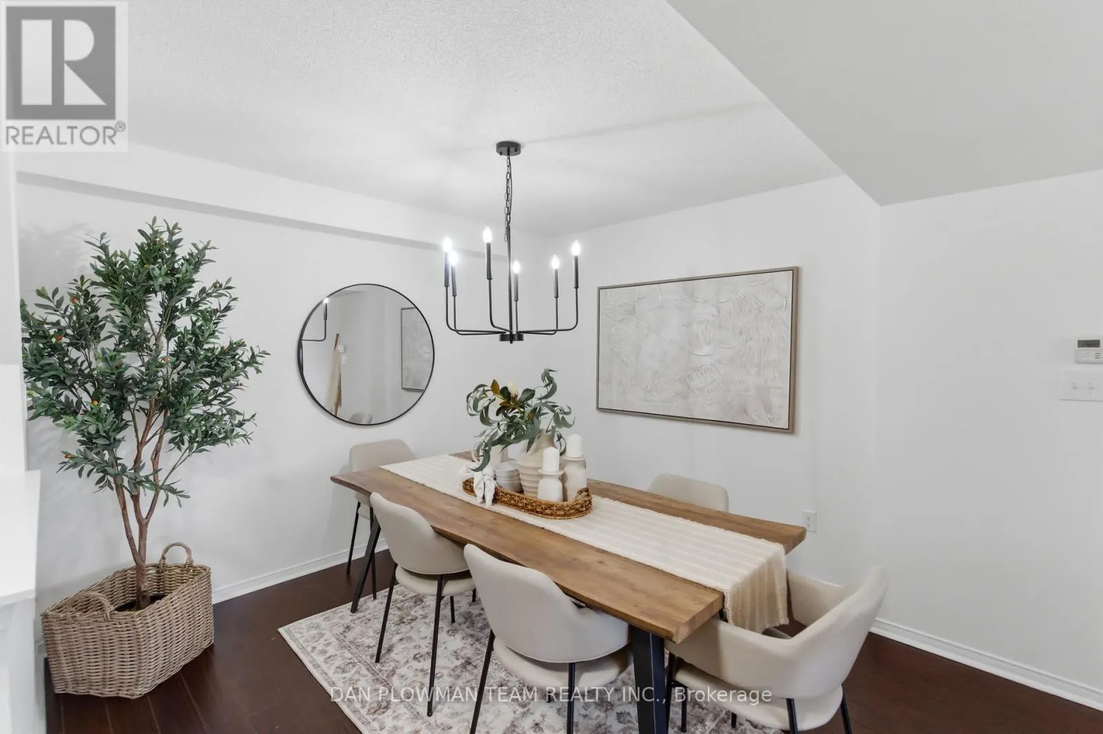 23 BLUNDEN ROAD